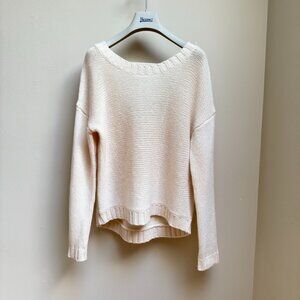 360 Cashmere Scoop Neck Sweater